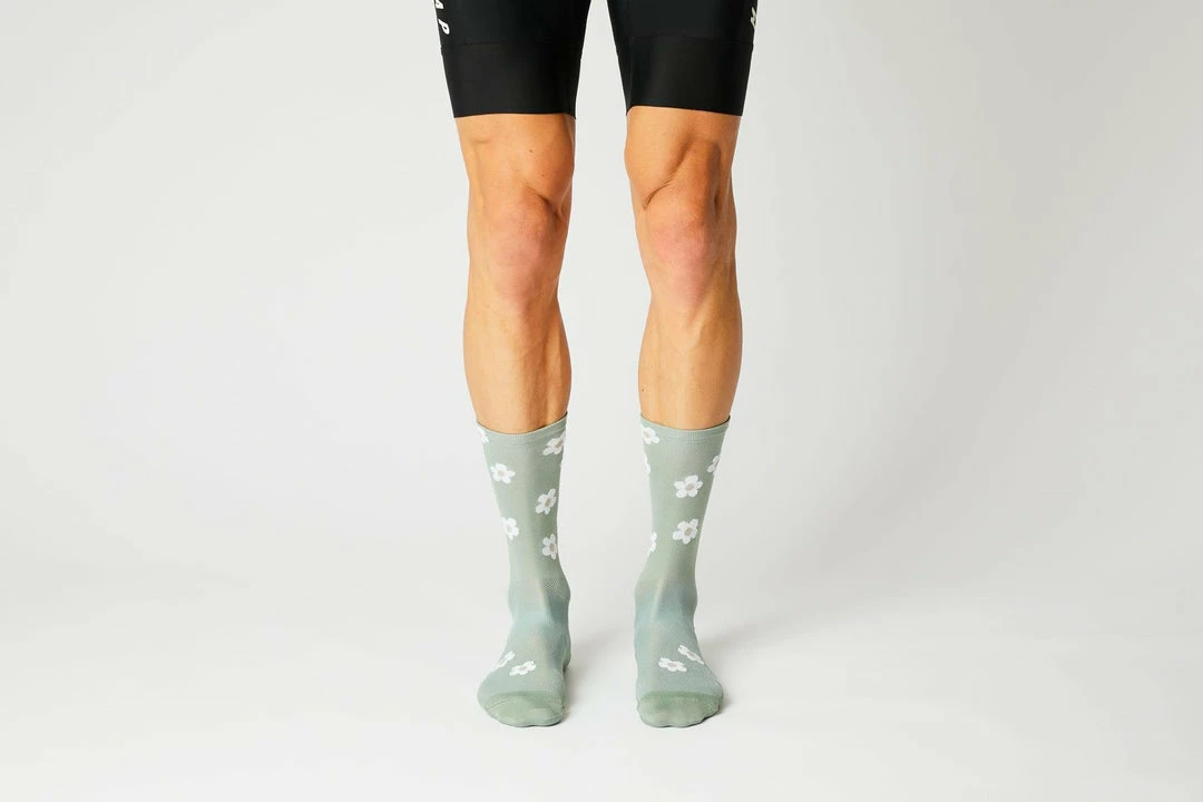 Standertshop FINGERSCROSSED SOCKS | Spring 22 | #12_11 BLOSSOM - AGAVE Equipment 3 Standertshop FINGERSCROSSED SOCKS | Spring 22 | #12_11 BLOSSOM - AGAVE Equipment