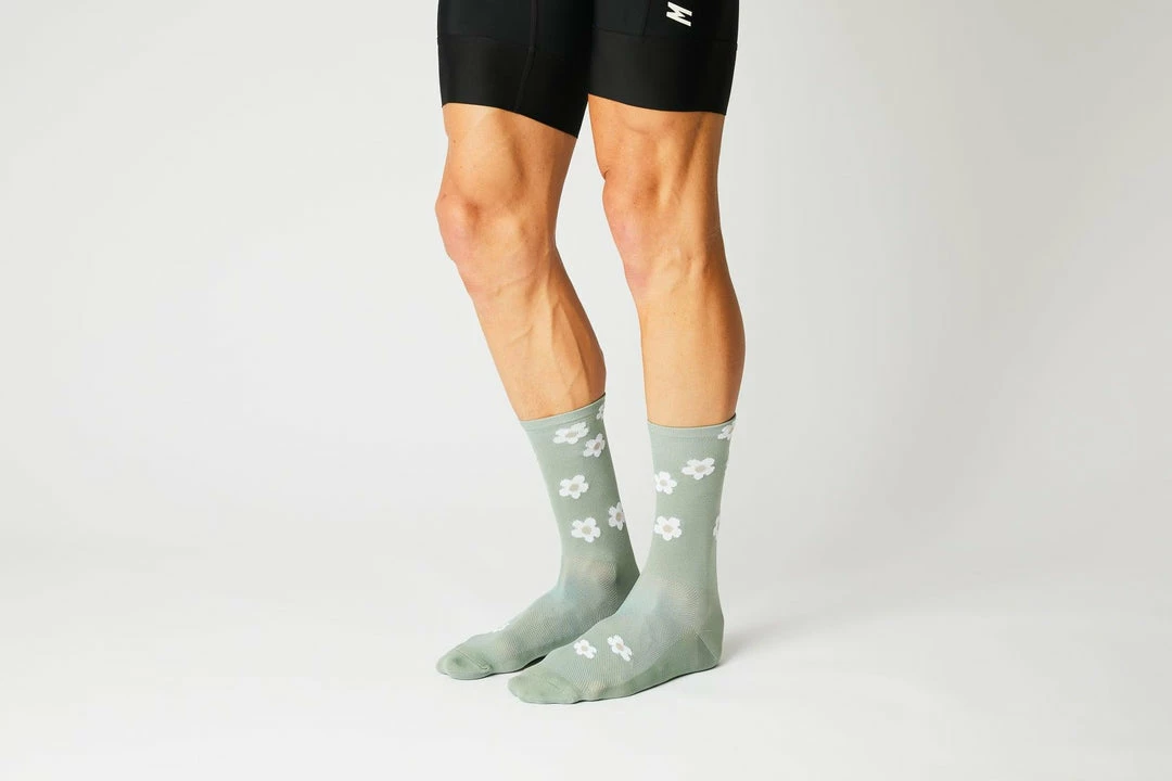 Standertshop FINGERSCROSSED SOCKS | Spring 22 | #12_11 BLOSSOM - AGAVE Equipment 4 Standertshop FINGERSCROSSED SOCKS | Spring 22 | #12_11 BLOSSOM - AGAVE Equipment