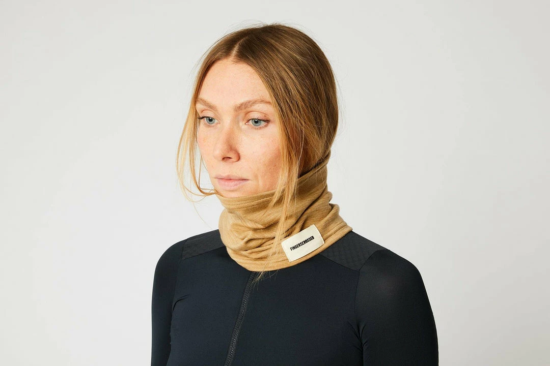 Standertshop FINGERSCROSSED NECK WARMER | #TUBE SCARF CAMEL 5 Standertshop FINGERSCROSSED NECK WARMER | #TUBE SCARF CAMEL