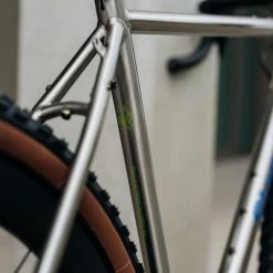 Standertshop Bikes Erdgeschoss Stainless | Rawkim | Complete Bike 26 Standertshop Bikes Erdgeschoss Stainless | Rawkim | Complete Bike