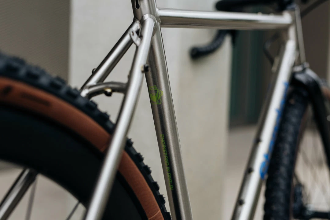 Standertshop Bikes Erdgeschoss Stainless | Rawkim | Complete Bike 4 Standertshop Bikes Erdgeschoss Stainless | Rawkim | Complete Bike