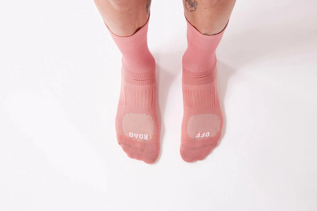 Standertshop Equipment FINGERSCROSSED SOCKS | #Off Road Dusty Rose 6 Standertshop Equipment FINGERSCROSSED SOCKS | #Off Road Dusty Rose